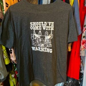 I’m sell a T-shirt it is a SHEIN brand it’s gray.